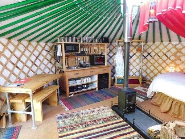 Upper Hurst Farm Caravans Camping & Glamping