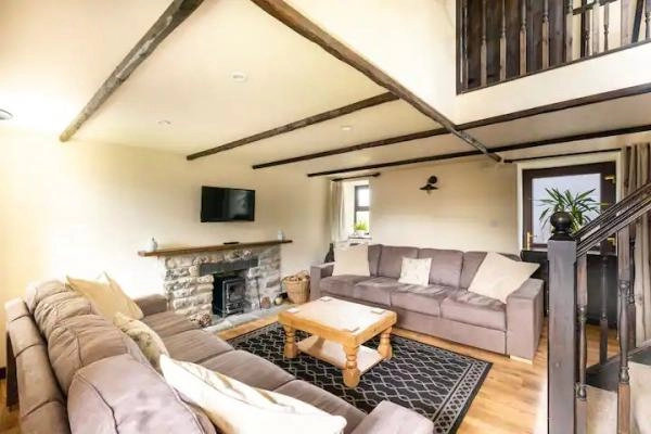 Rhos Barn