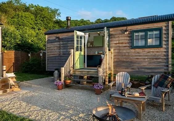 Collie Shepherd Huts