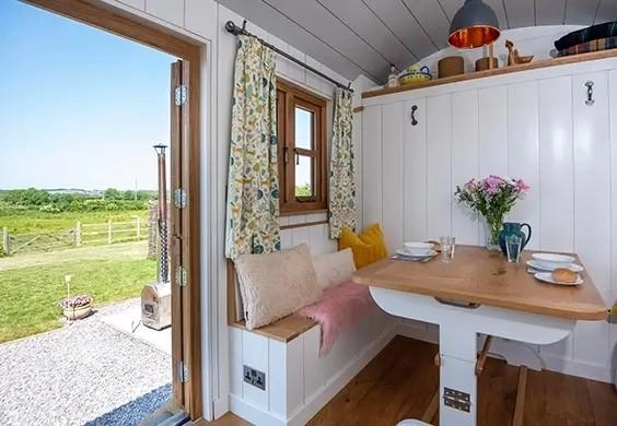 Collie Shepherd Huts