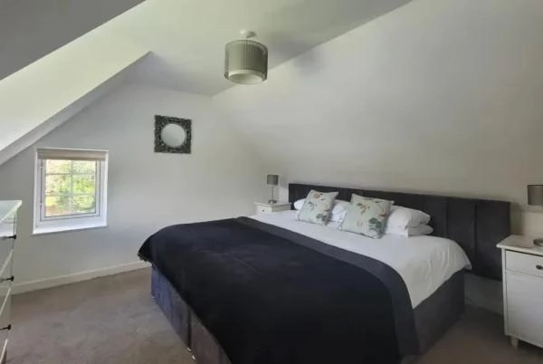 Dubh Loch Cottage