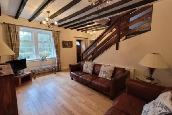 Dubh Loch Cottage
