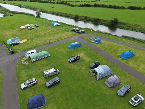 Riverside Holiday Village