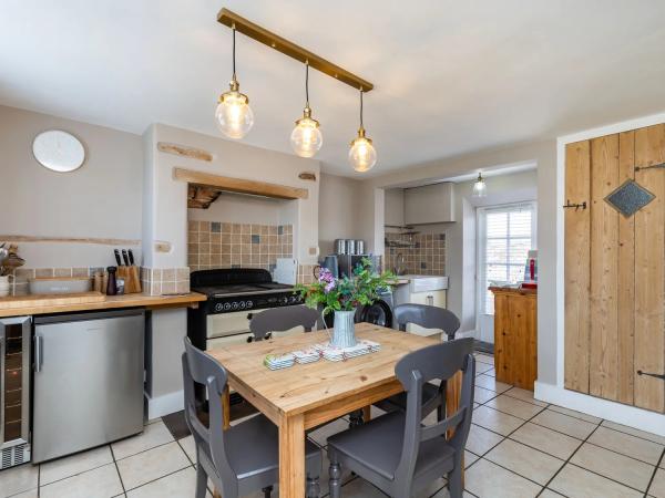 Stoke Bruerne Cottages