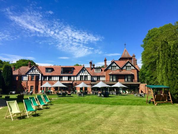 Forest Park Hotel
