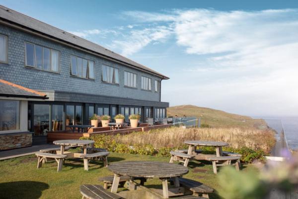 Lewinnick Lodge