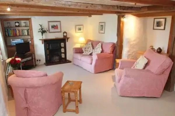 Country Cottages Online