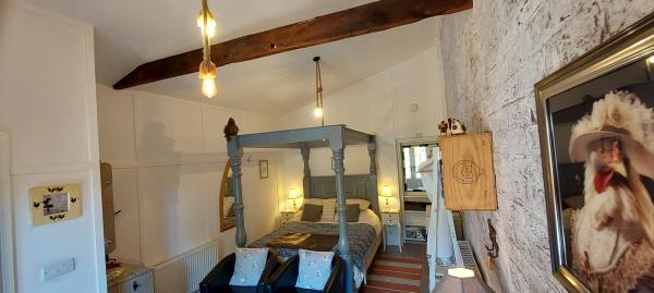 The Roost Retreat